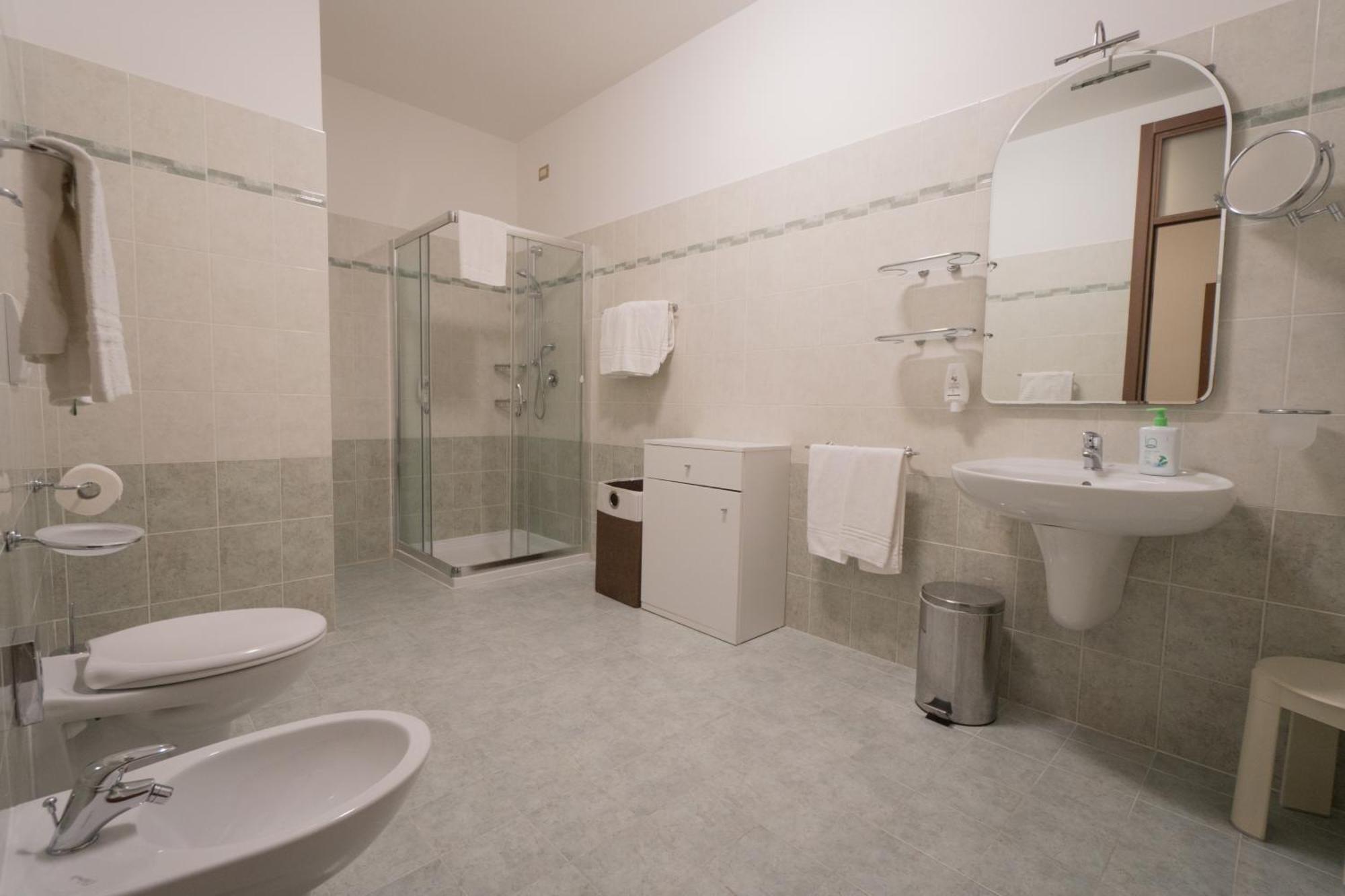 Apartments "Villa Imelda" Limone sul Garda Extérieur photo